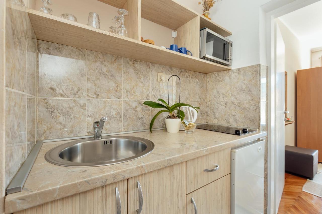 Apartmani Vico Херцег-Нови Экстерьер фото