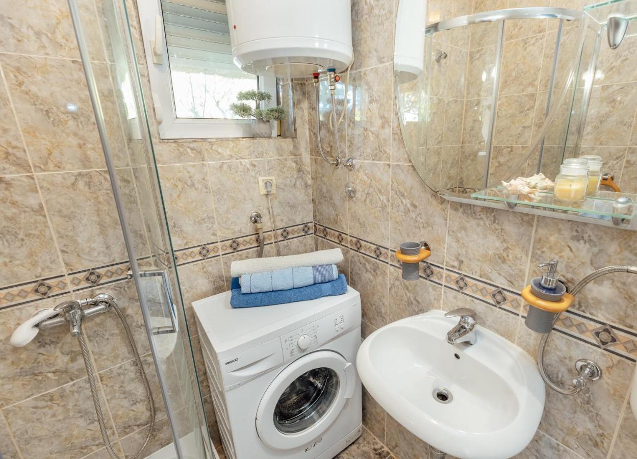 Apartmani Vico Херцег-Нови Экстерьер фото