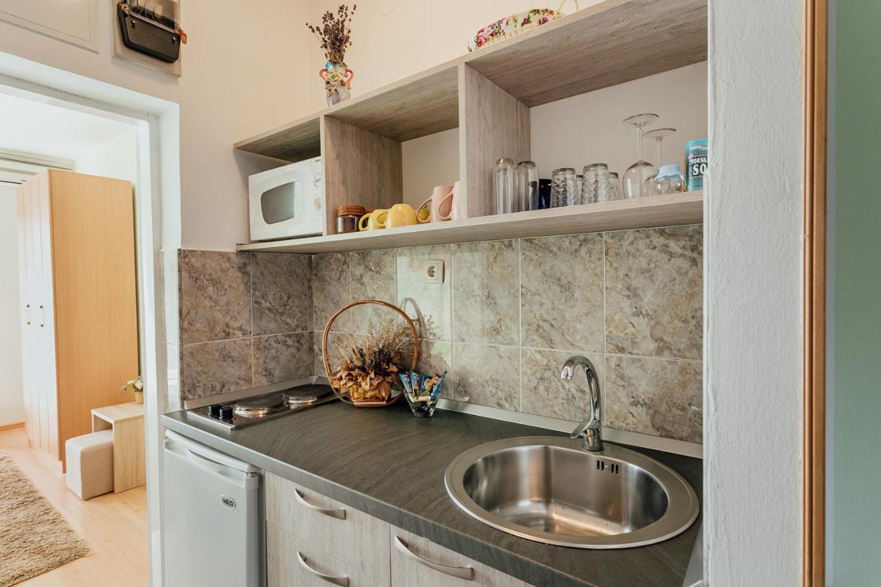 Apartmani Vico Херцег-Нови Экстерьер фото
